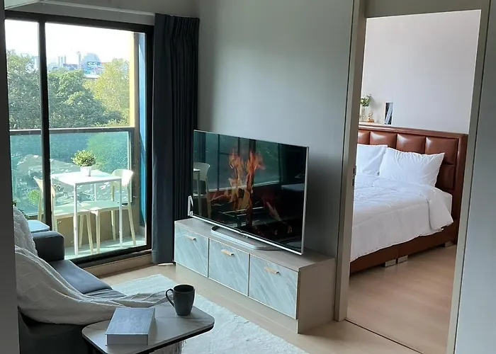 2br Modern Office Sofa Bed Pool Gym * バンコク都