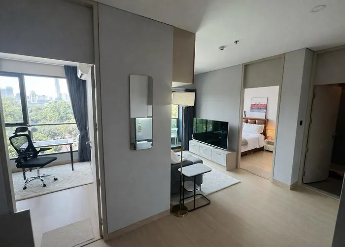 2br Modern Office Sofa Bed Pool Gym アパート バンコク都